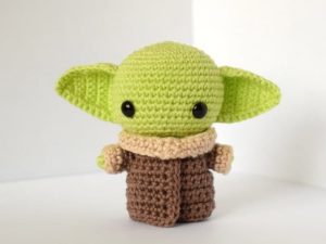 Baby Yoda Free Amigurumi Pattern 