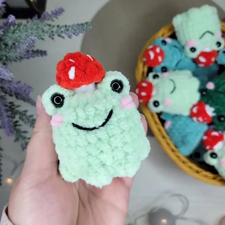 Crochet funny frog amigurumi Crochet funny frog amigurumi
