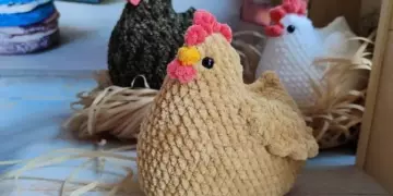 Crochet plush chicken