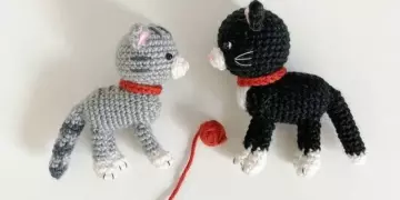 Crochet tiny kitten amigurumi