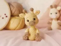 Crochet baby giraffe amigurumi