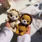 Crochet lion amigurumi