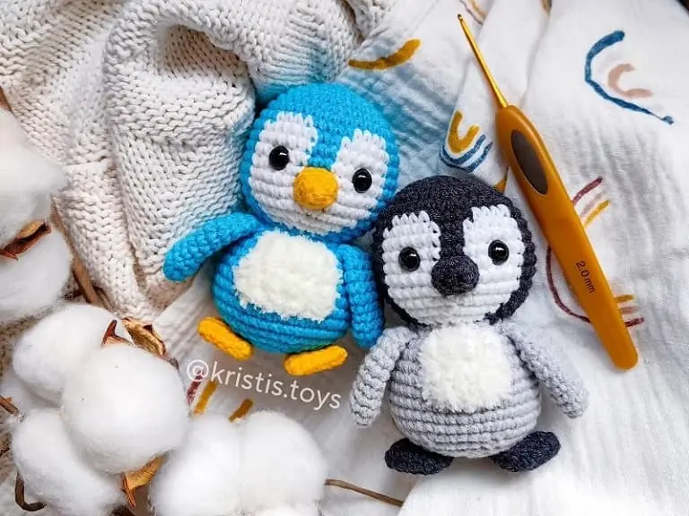 Amigurumi mini penguin