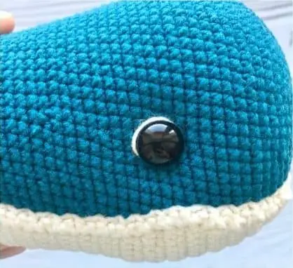 Amigurumi whale assembly Amigurumi whale assembly
