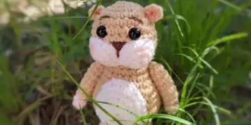 Crochet little hamster amigurumi