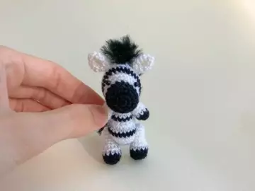 Amigurumi mini zebra