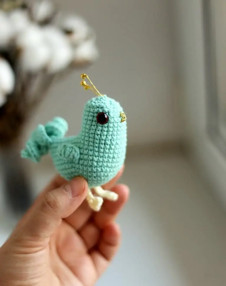 Crochet spring bird amigurumi