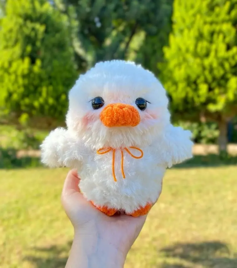 Fluffy duck amigurumi