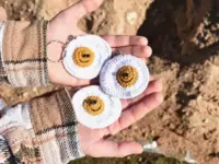 Crochet fried egg keychain pattern
