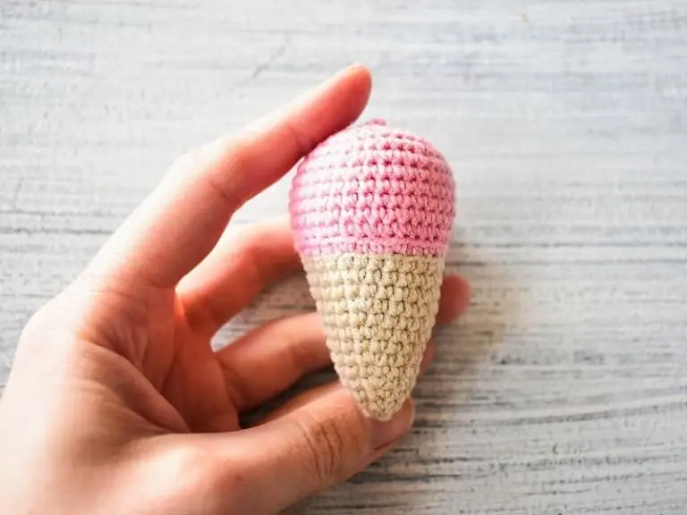 Crochet ice cream amigurumi