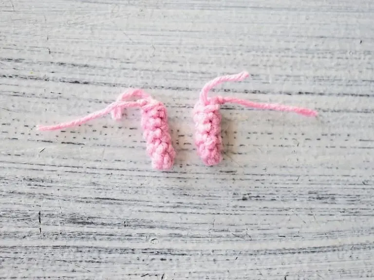 Crochet pig mermaid arms