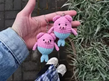 Crochet pig mermaid keychain