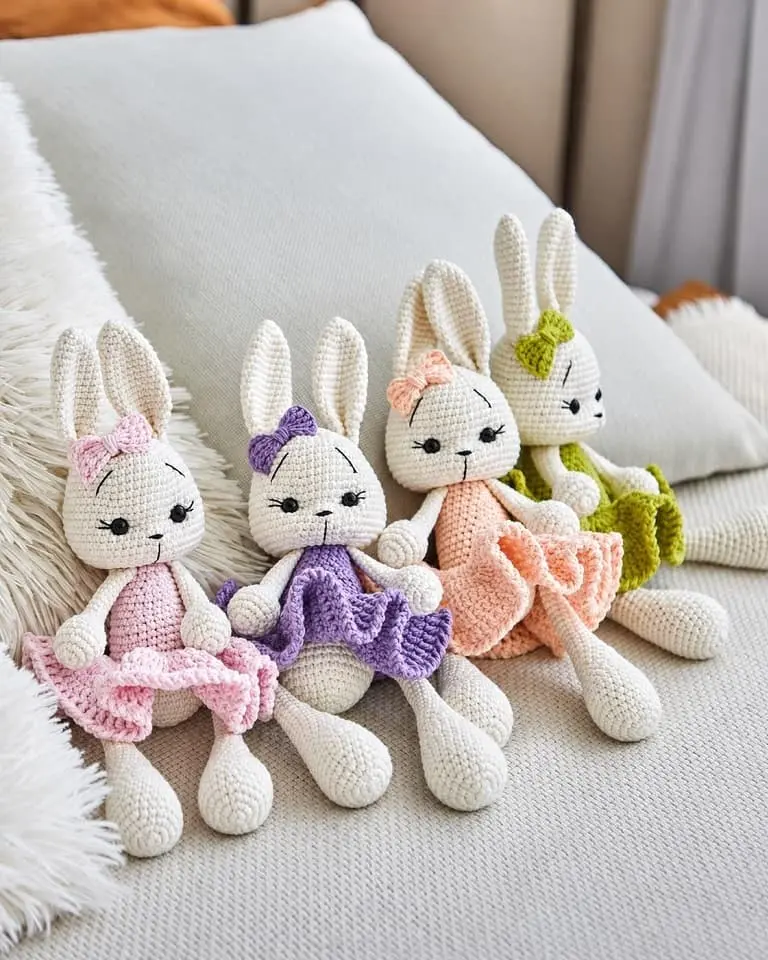 Amigurumi bunny in dress pattern
