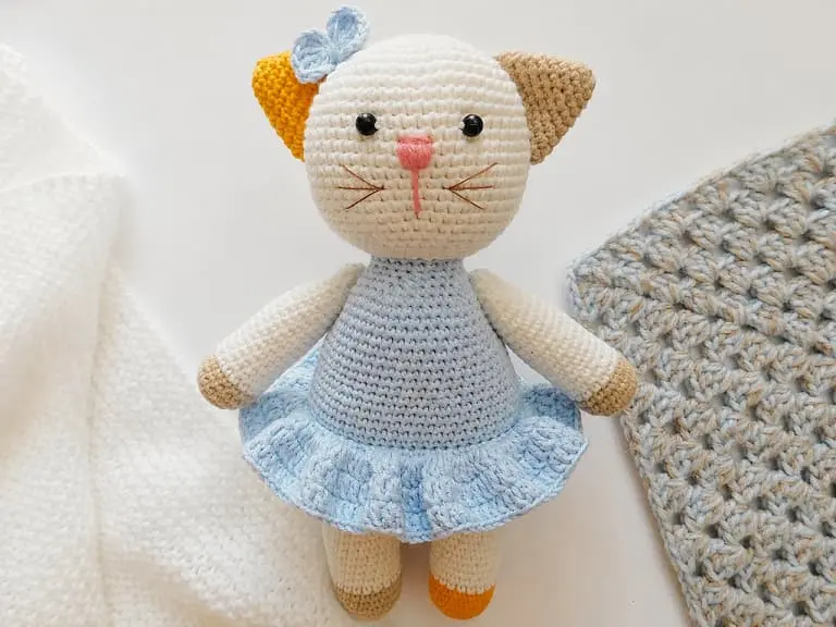 Amigurumi cat in dress pattern Amigurumi cat in dress pattern