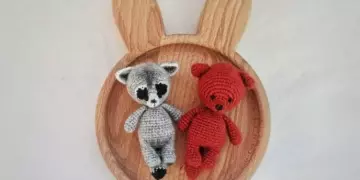 Crochet fox and raccoon amigurumi
