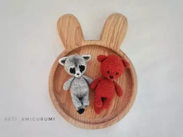 Crochet fox and raccoon amigurumi