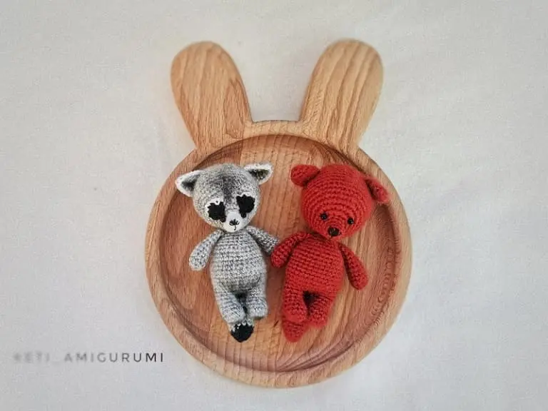 Crochet fox and raccoon amigurumi